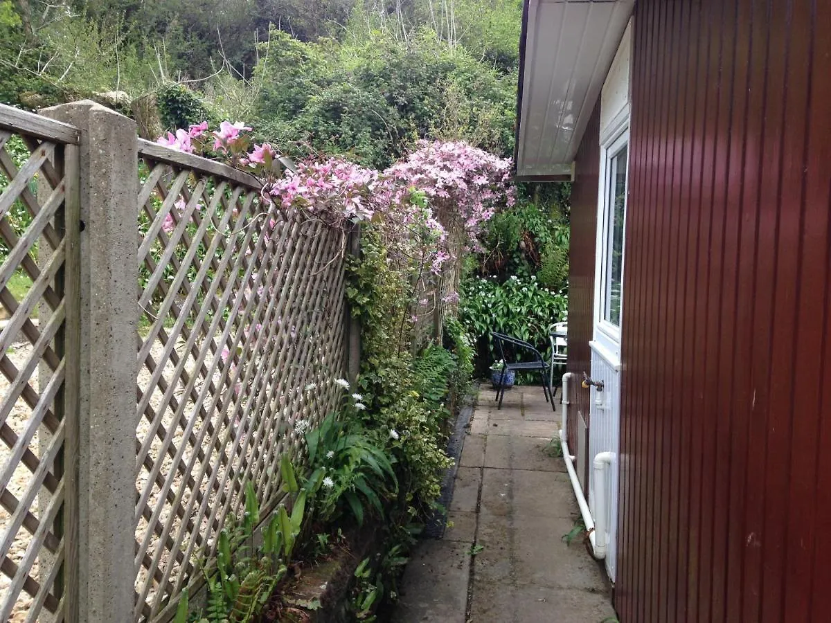 Whiteshell Chalets The Mumbles 0*,