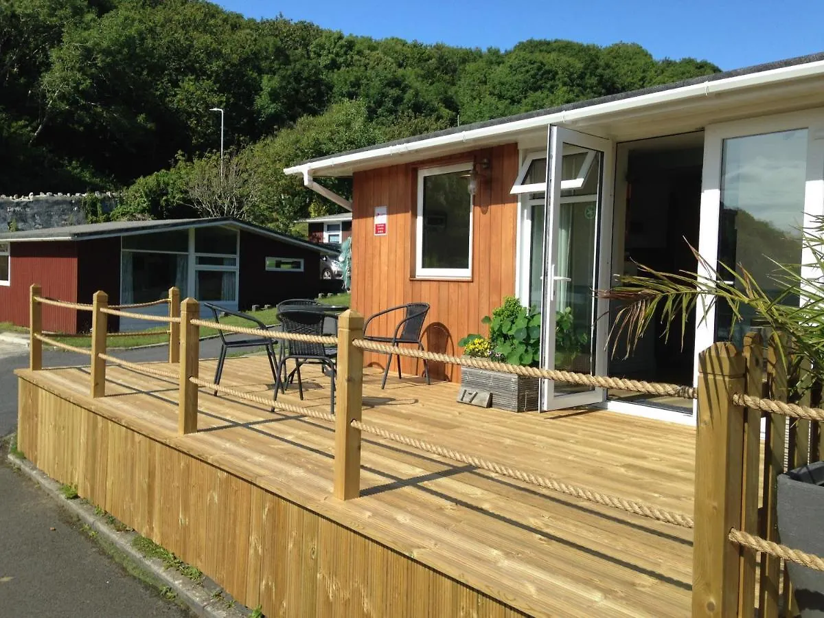 Whiteshell Chalets The Mumbles